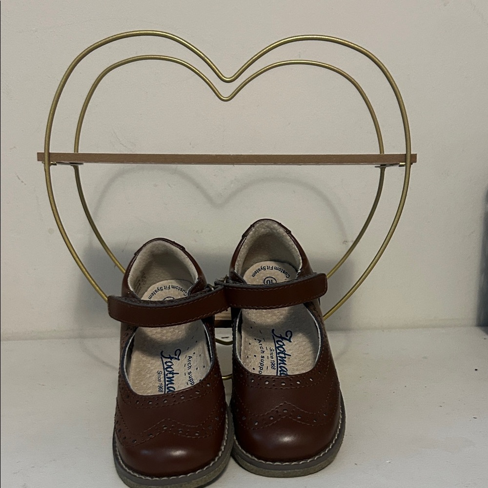 FootMates Brown Dress Shoes Mary Jane style for Kids